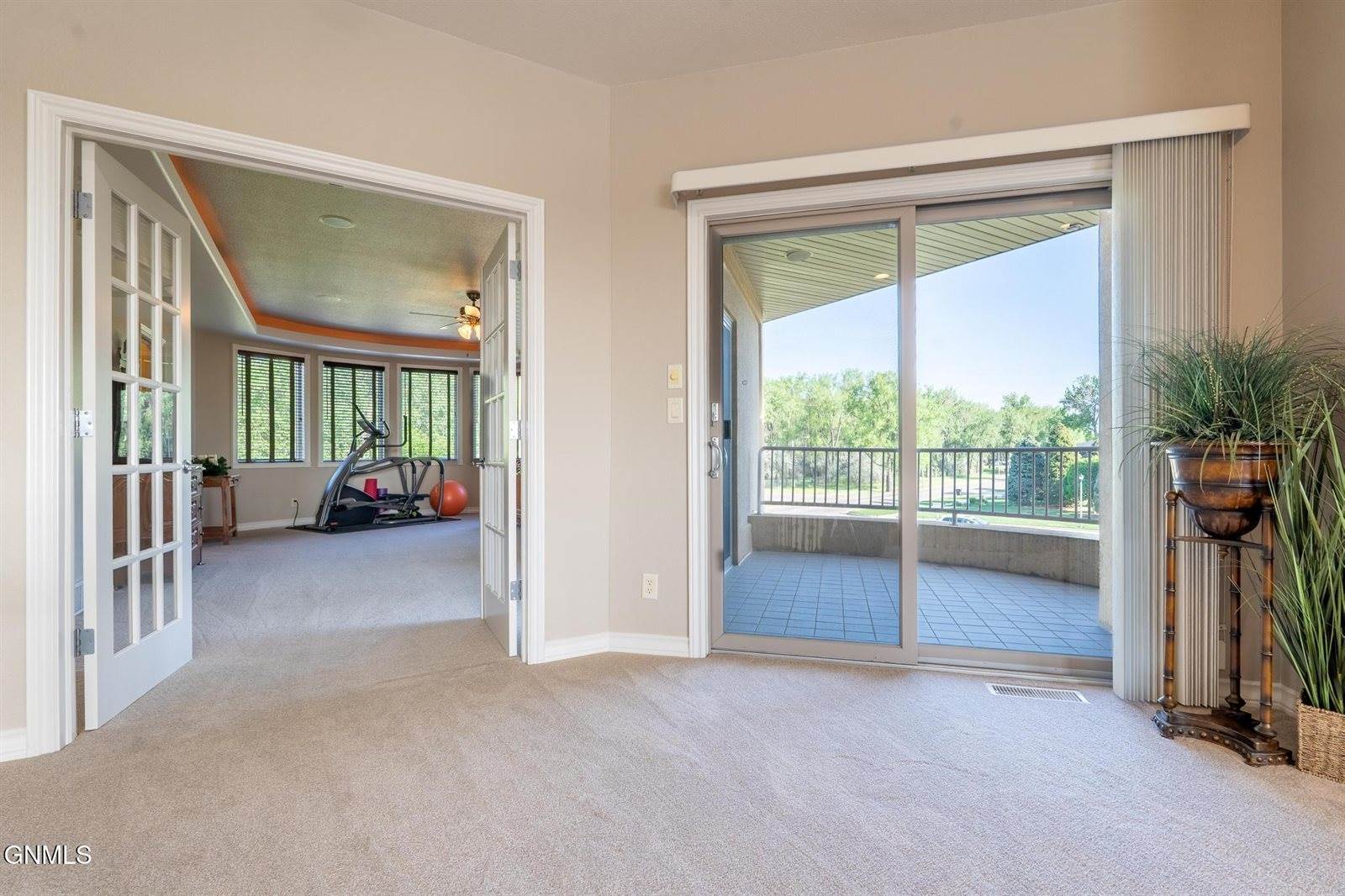 1408 Riverwood Drive, Bismarck, ND 58504