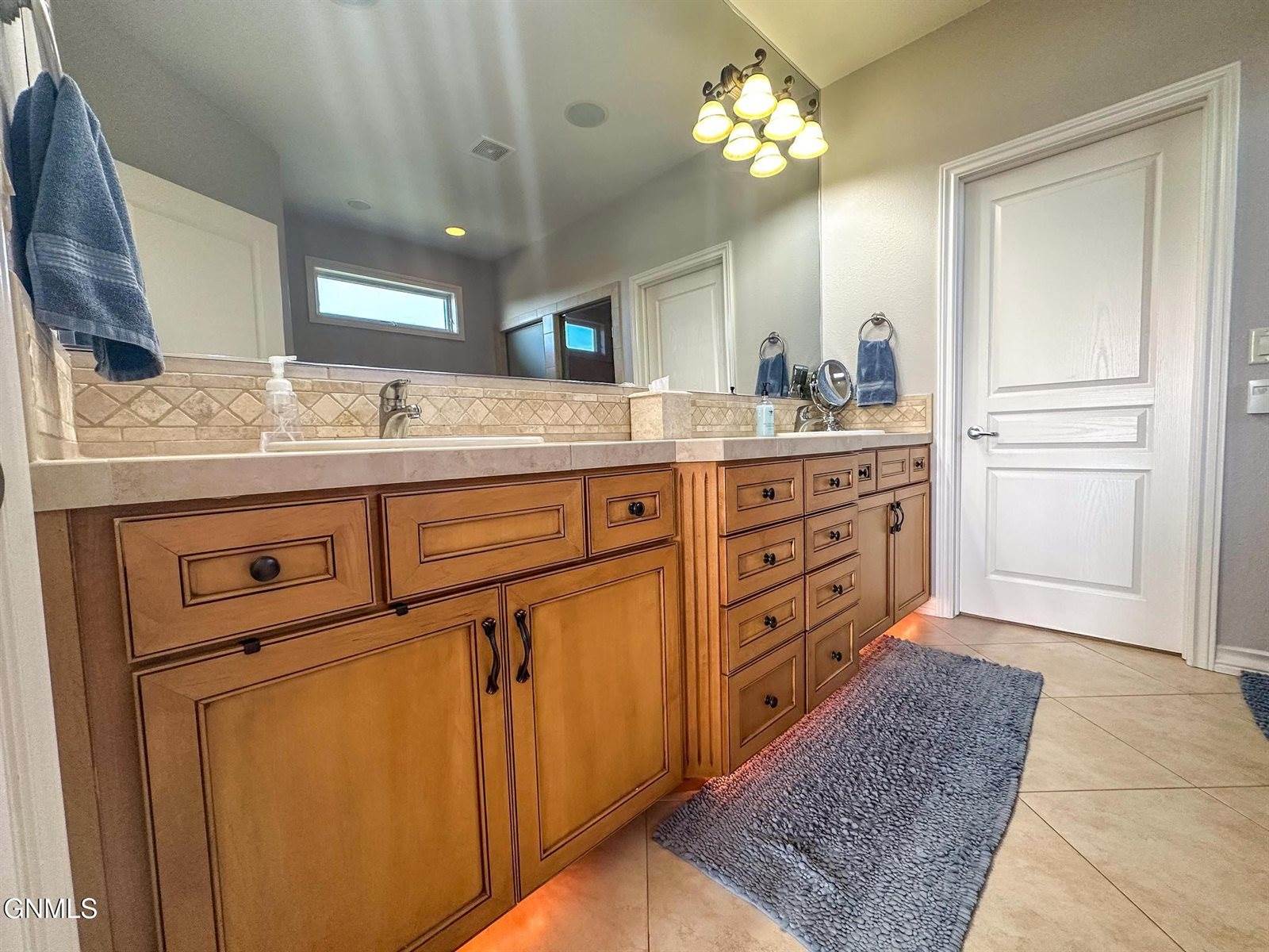 1408 Riverwood Drive, Bismarck, ND 58504