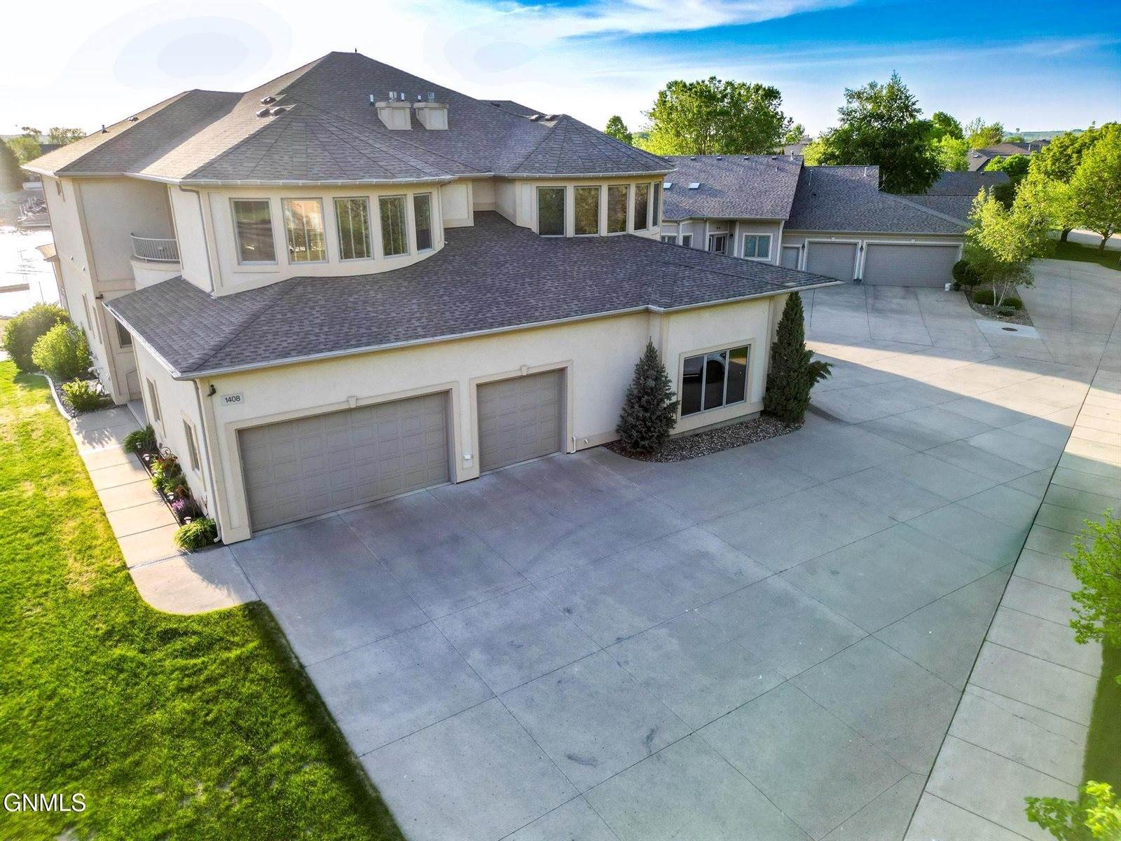 1408 Riverwood Drive, Bismarck, ND 58504