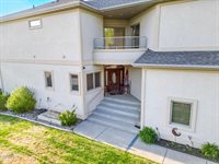 1408 Riverwood Drive, Bismarck, ND 58504