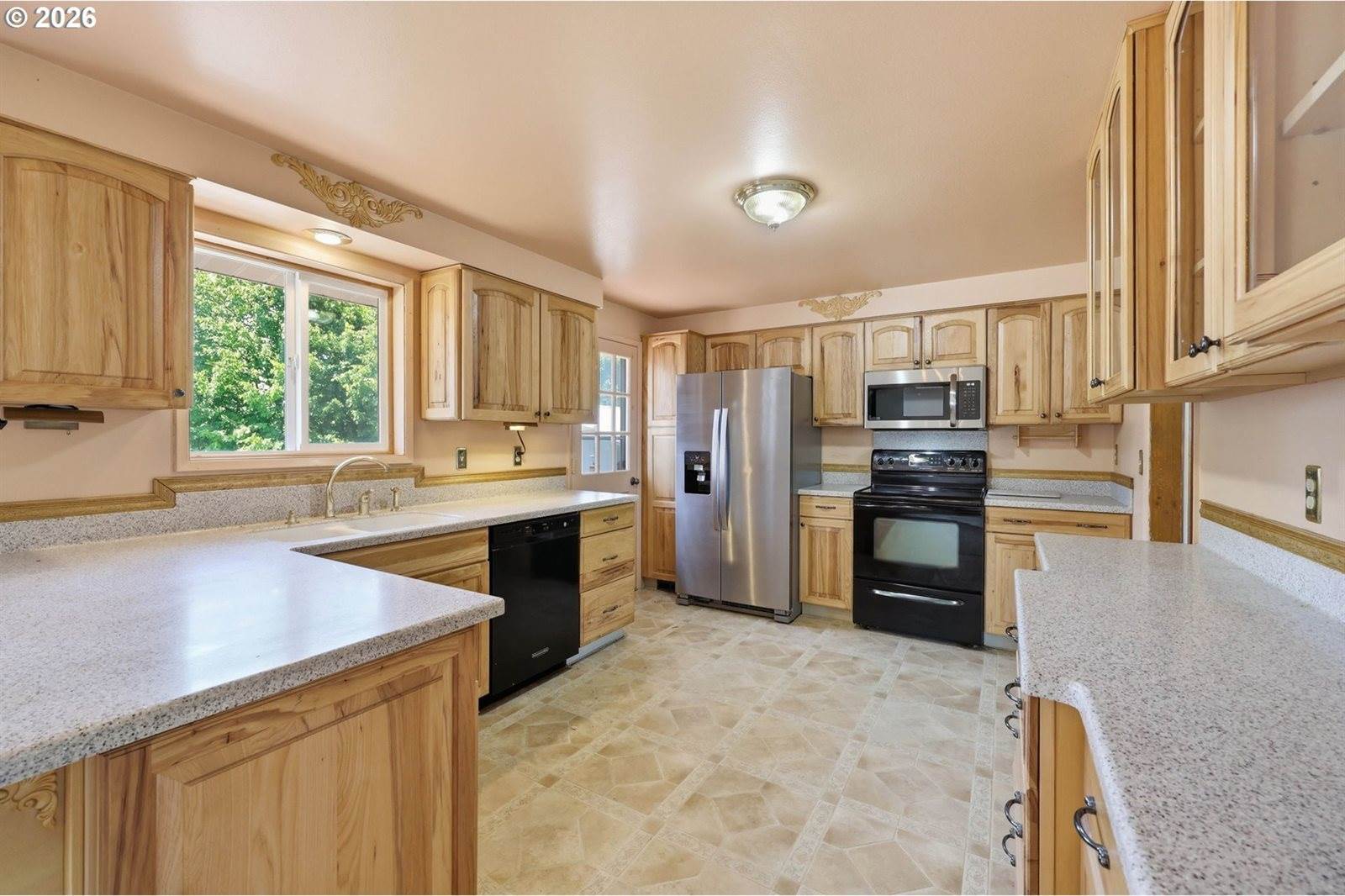 715 NW 76TH St, Vancouver, WA 98665