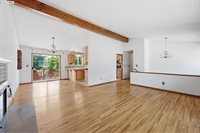715 NW 76TH St, Vancouver, WA 98665