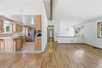 715 NW 76TH St, Vancouver, WA 98665