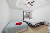 2611 SW Golf View DR, Topeka, KS 66614