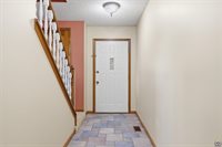 2611 SW Golf View DR, Topeka, KS 66614