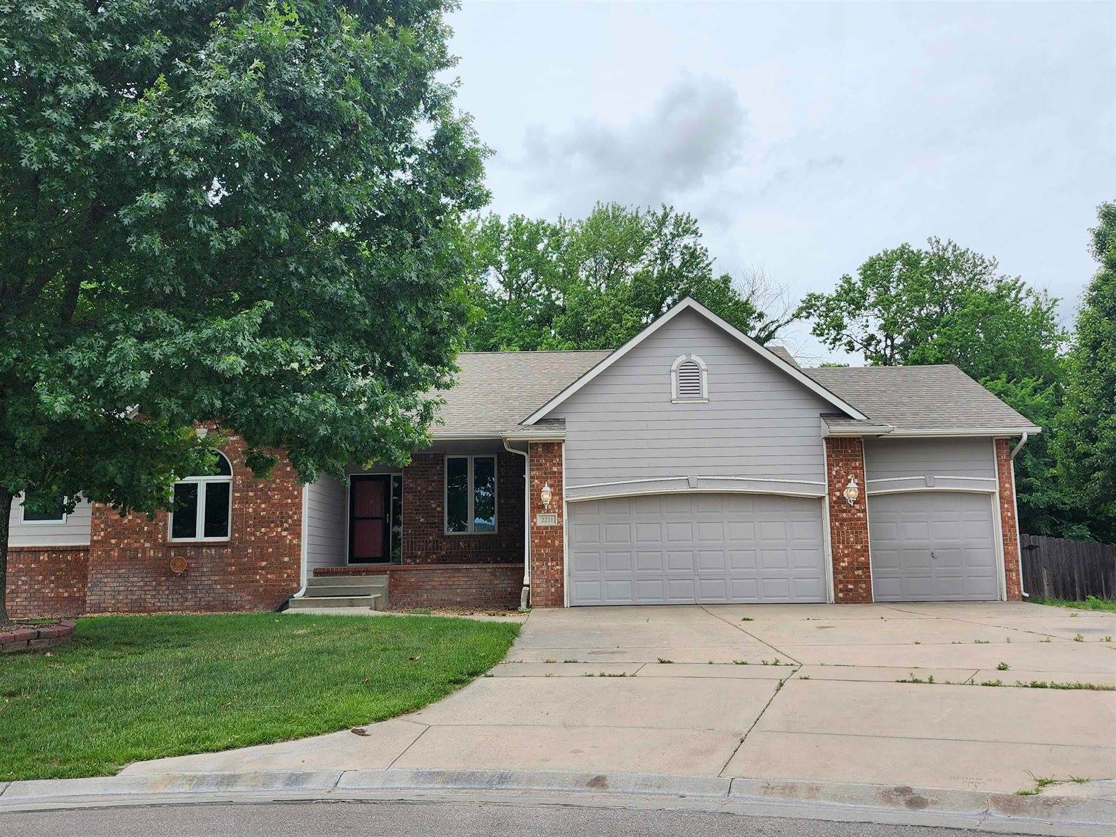 2211 South Glenhurst Ct, Andover, KS 67002
