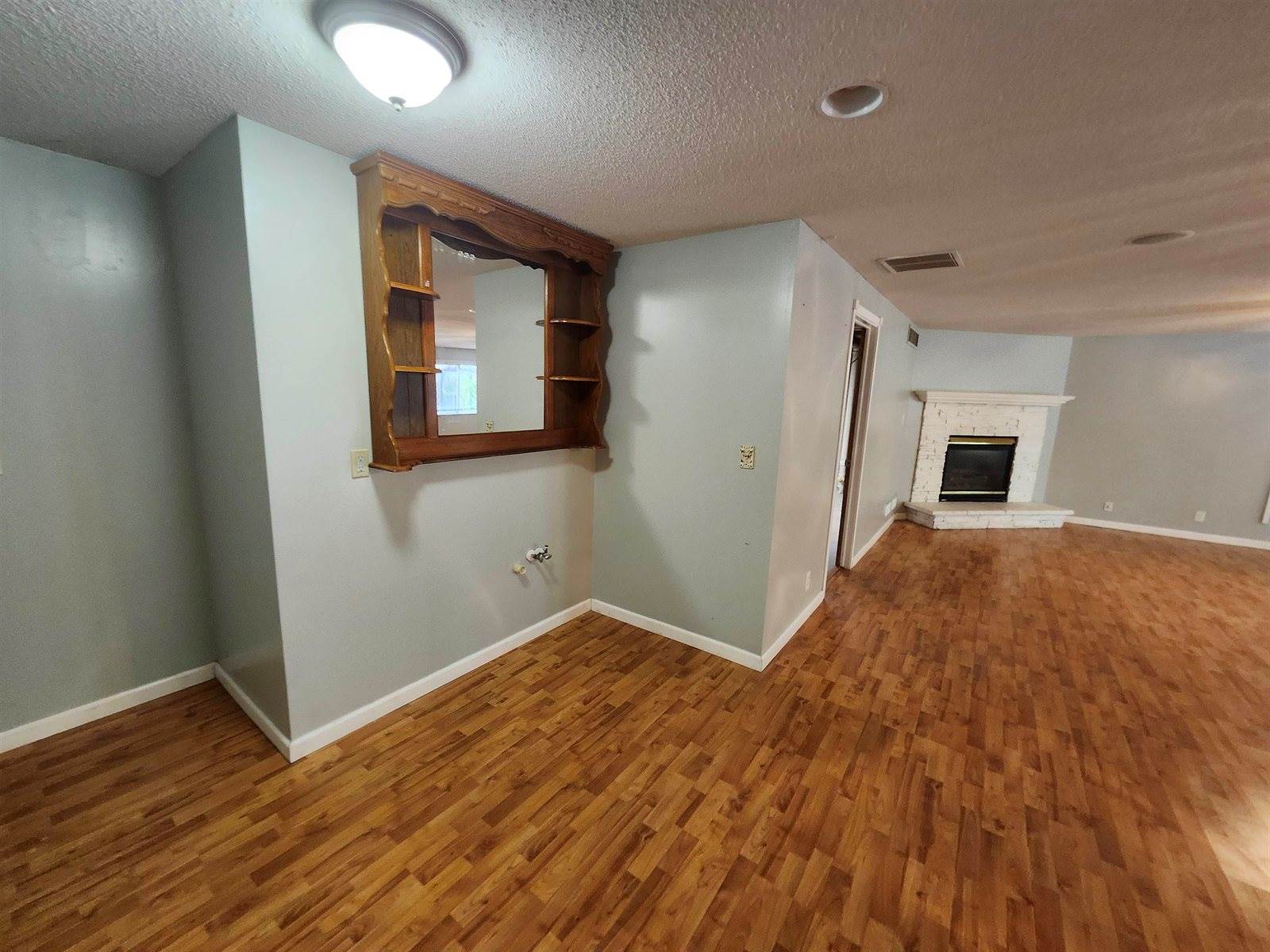 2211 South Glenhurst Ct, Andover, KS 67002