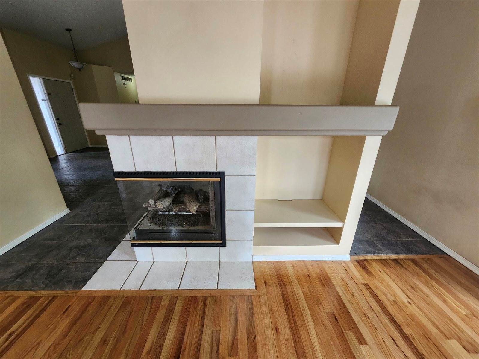 2211 South Glenhurst Ct, Andover, KS 67002
