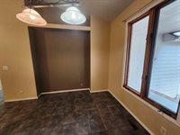 2211 South Glenhurst Ct, Andover, KS 67002
