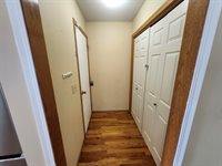2211 South Glenhurst Ct, Andover, KS 67002
