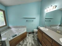 2211 South Glenhurst Ct, Andover, KS 67002