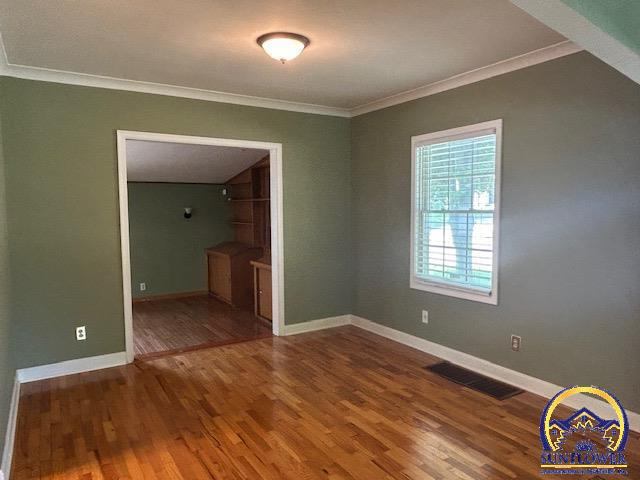 3017 SW 11th ST, Topeka, KS 66604