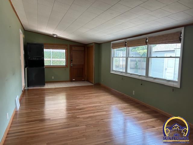 3017 SW 11th ST, Topeka, KS 66604