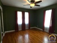 3017 SW 11th ST, Topeka, KS 66604