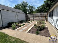 3017 SW 11th ST, Topeka, KS 66604