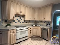 3017 SW 11th ST, Topeka, KS 66604