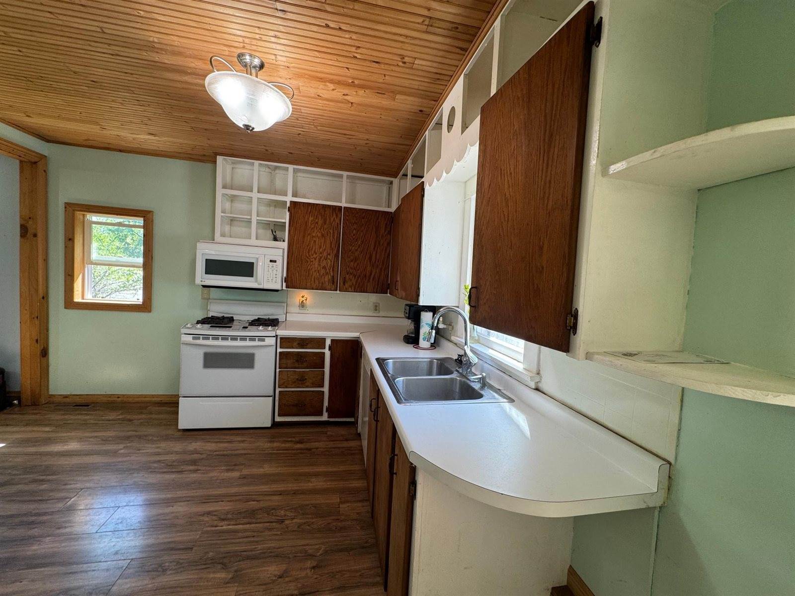 3939 Maple Street, Kettle River, MN 55757