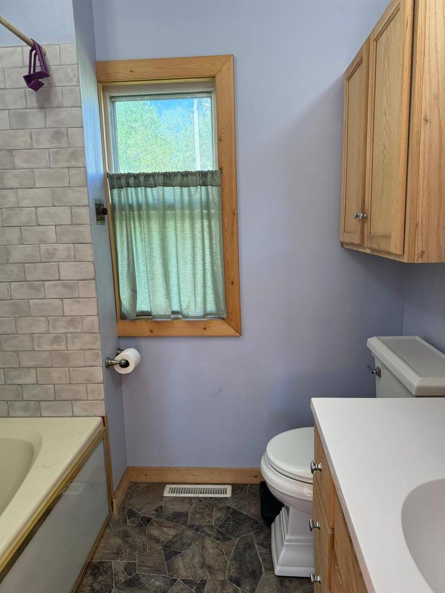 3939 Maple Street, Kettle River, MN 55757
