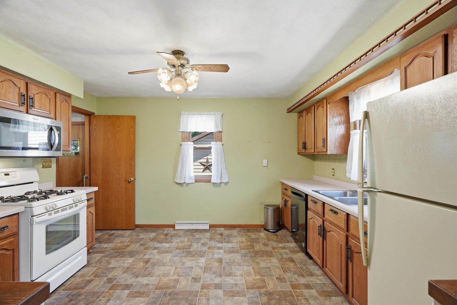 311 W Ives Street, Marshfield, WI 54449
