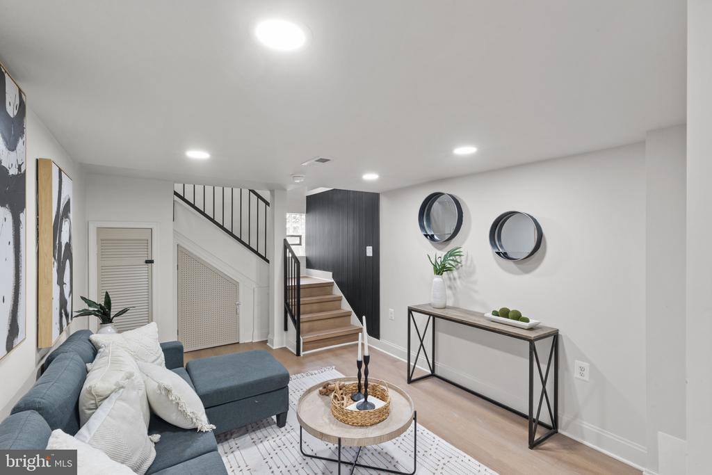 124 Mount Street, Baltimore, MD 21223