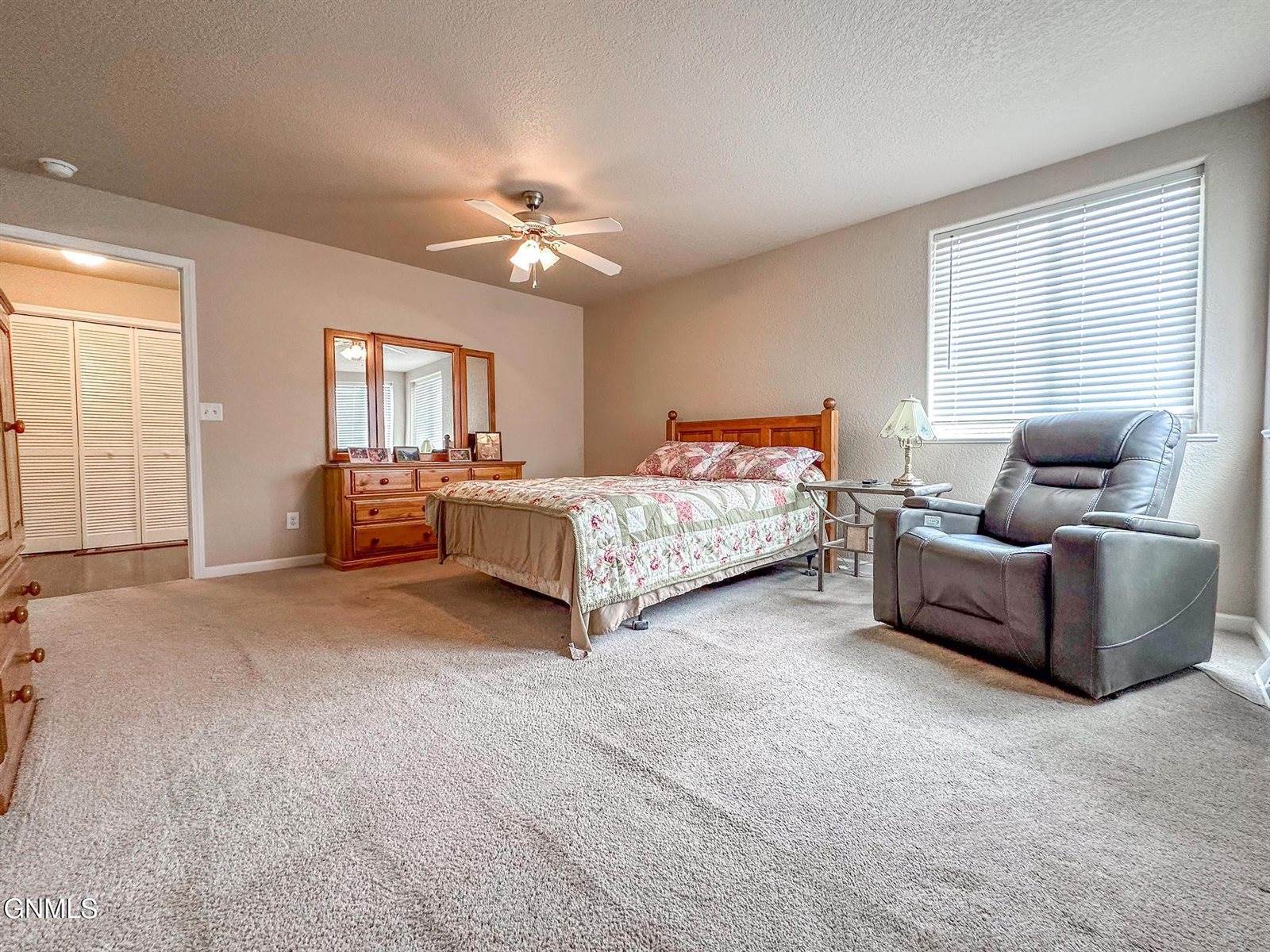 1613 Deerfield Road SE, Mandan, ND 58554
