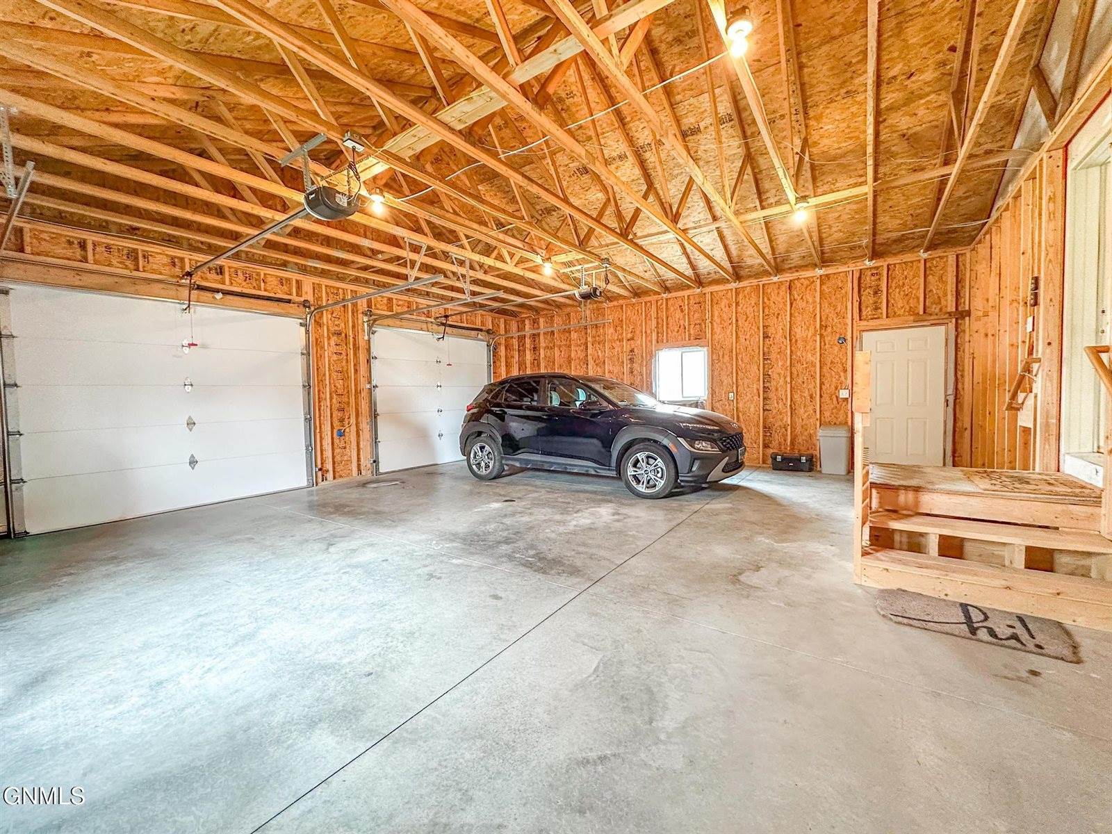 1613 Deerfield Road SE, Mandan, ND 58554
