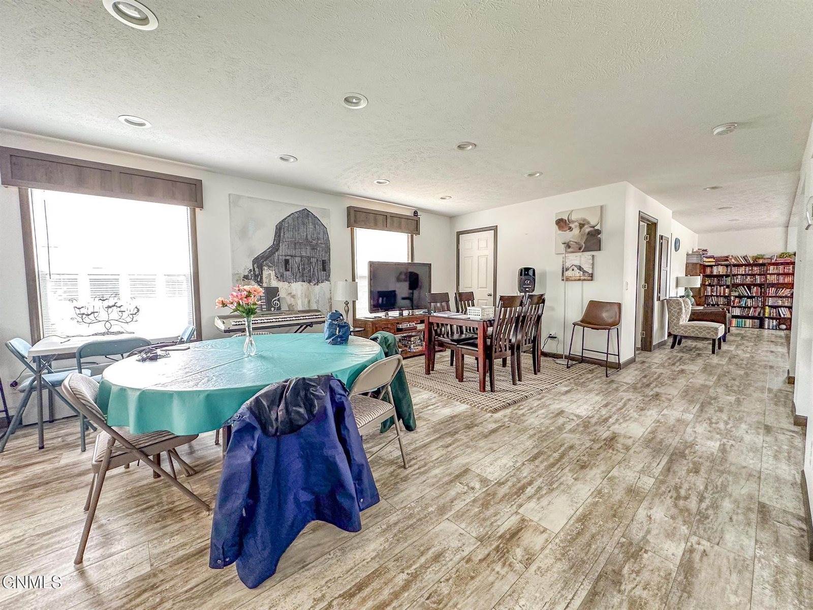 1613 Deerfield Road SE, Mandan, ND 58554