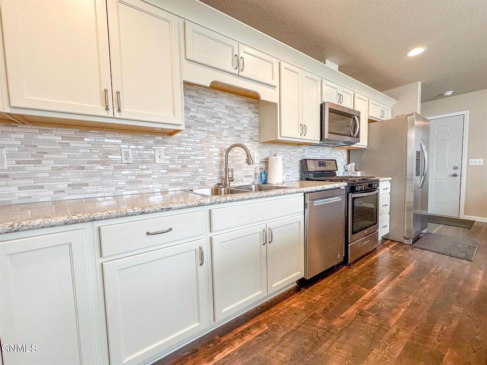 1613 Deerfield Road SE, Mandan, ND 58554