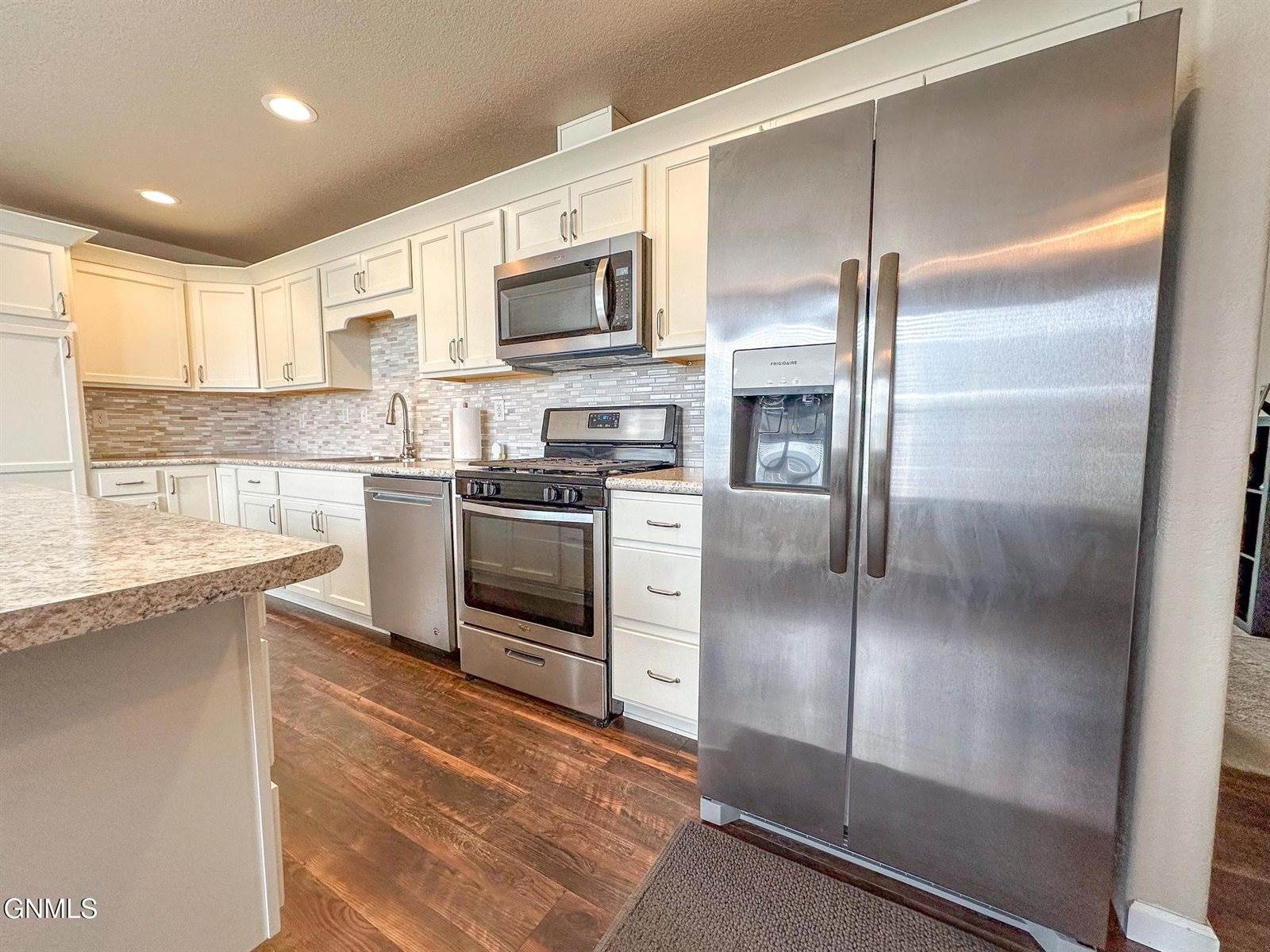 1613 Deerfield Road SE, Mandan, ND 58554