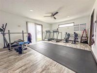 1613 Deerfield Road SE, Mandan, ND 58554
