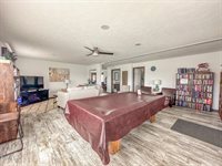 1613 Deerfield Road SE, Mandan, ND 58554