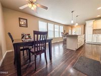 1613 Deerfield Road SE, Mandan, ND 58554