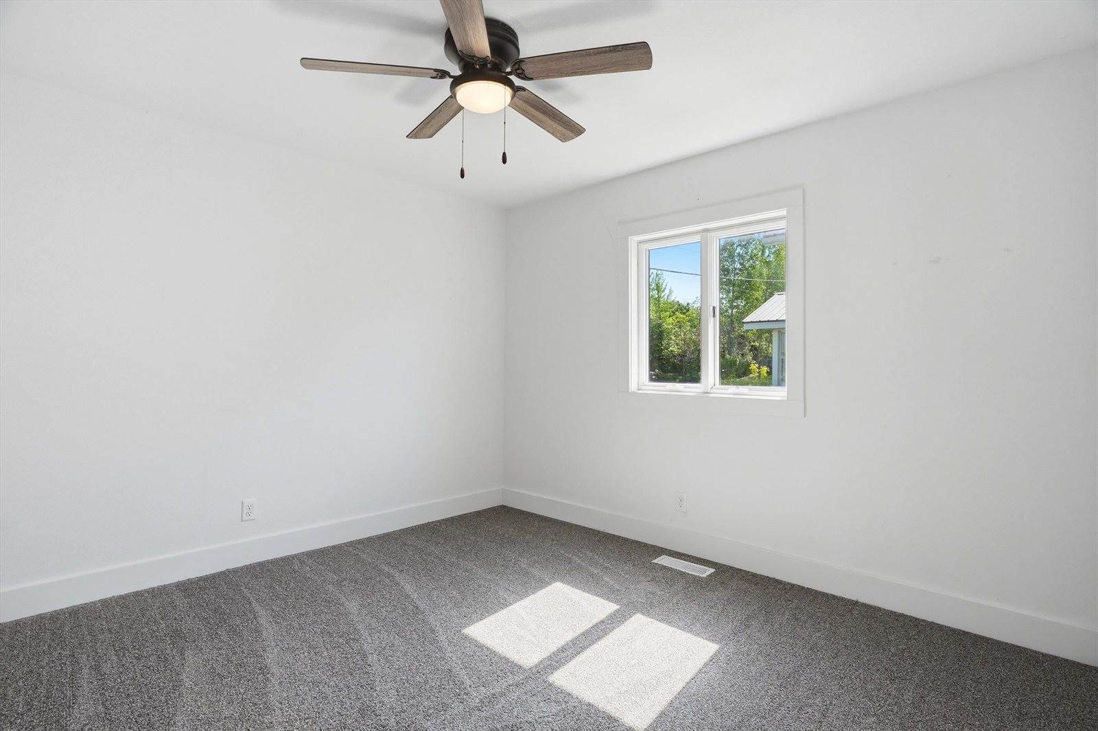 208 E 4th Street, Marshfield, WI 54449