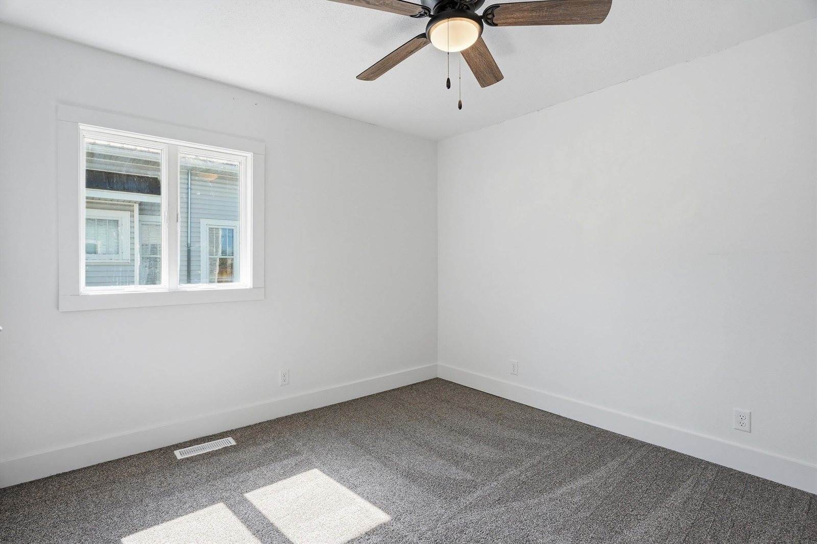 208 E 4th Street, Marshfield, WI 54449