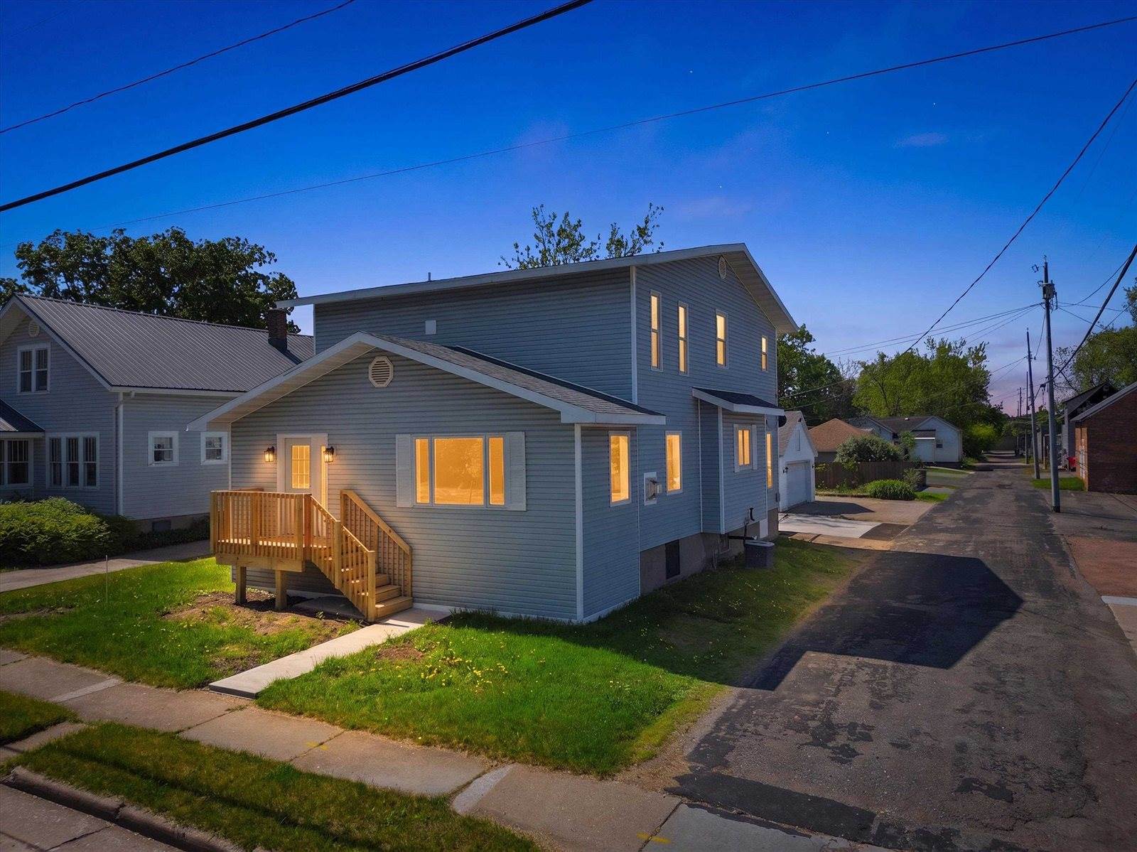 208 E 4th Street, Marshfield, WI 54449