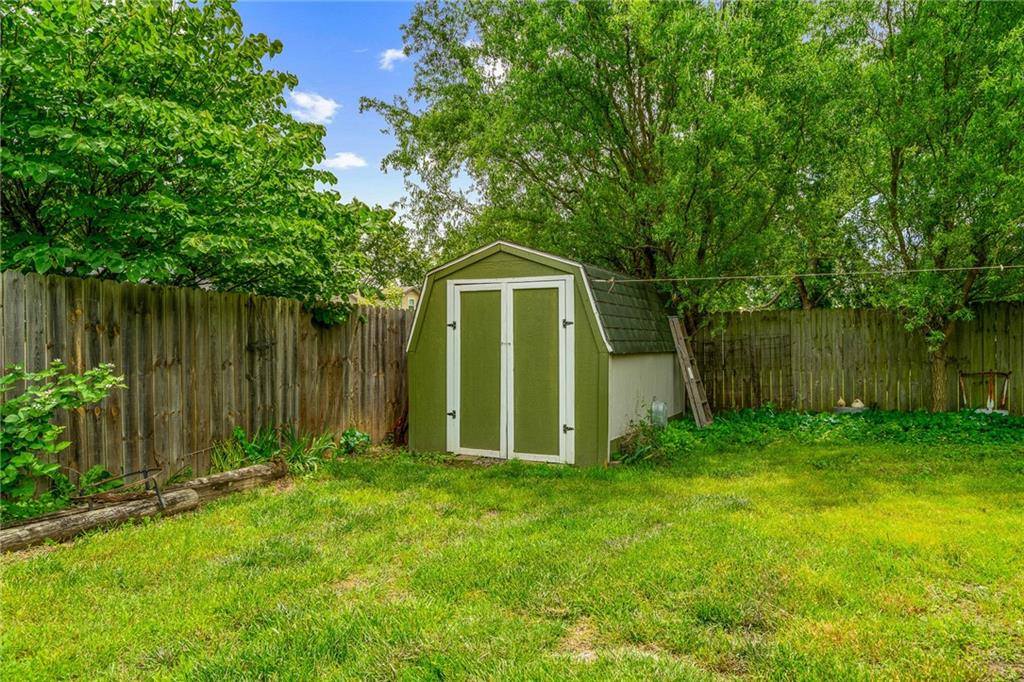 303 West Maple Street, Archie, MO 64725