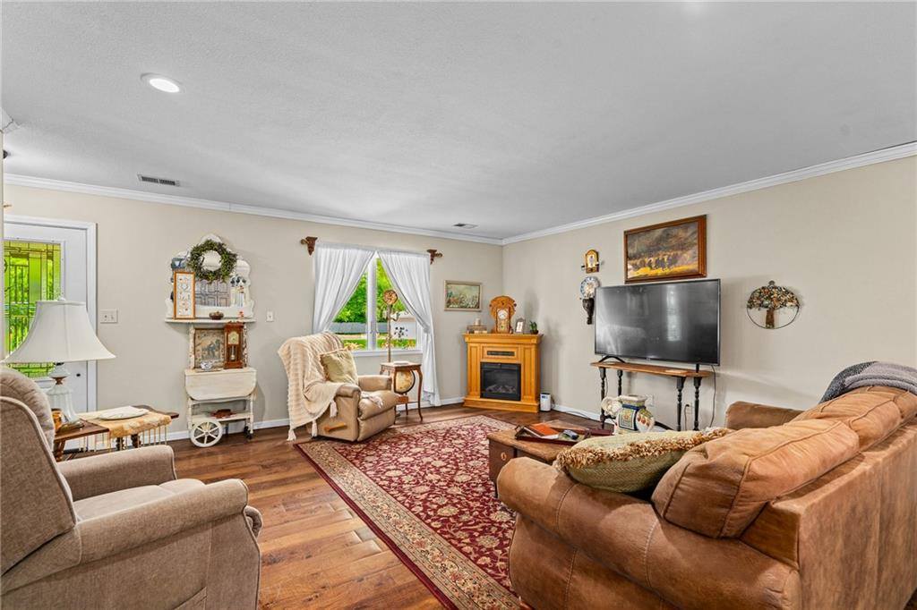 303 West Maple Street, Archie, MO 64725