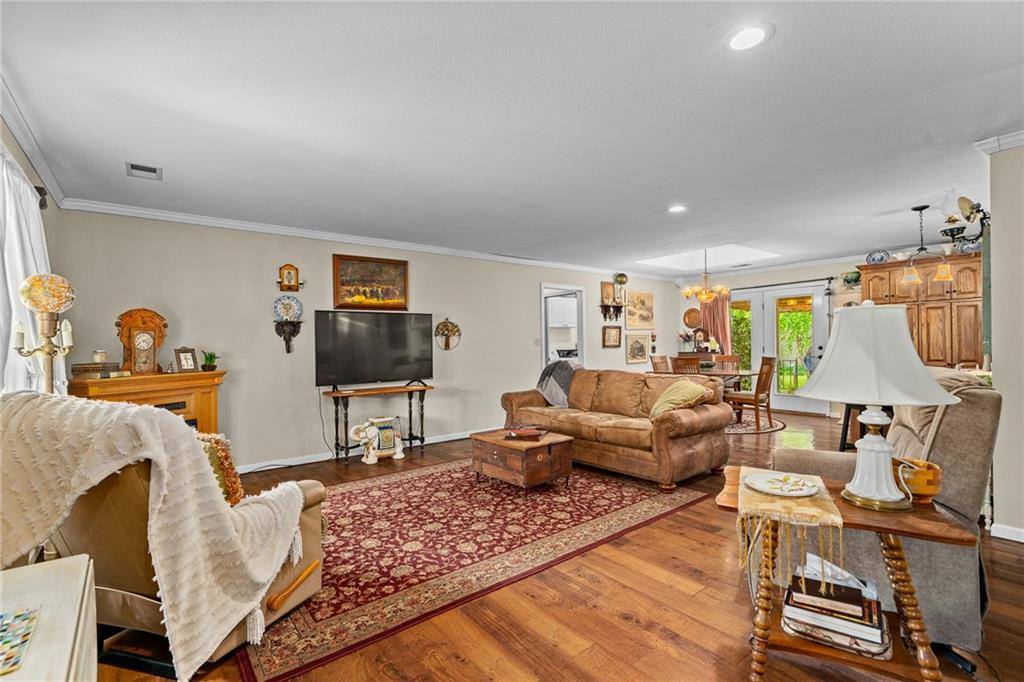 303 West Maple Street, Archie, MO 64725