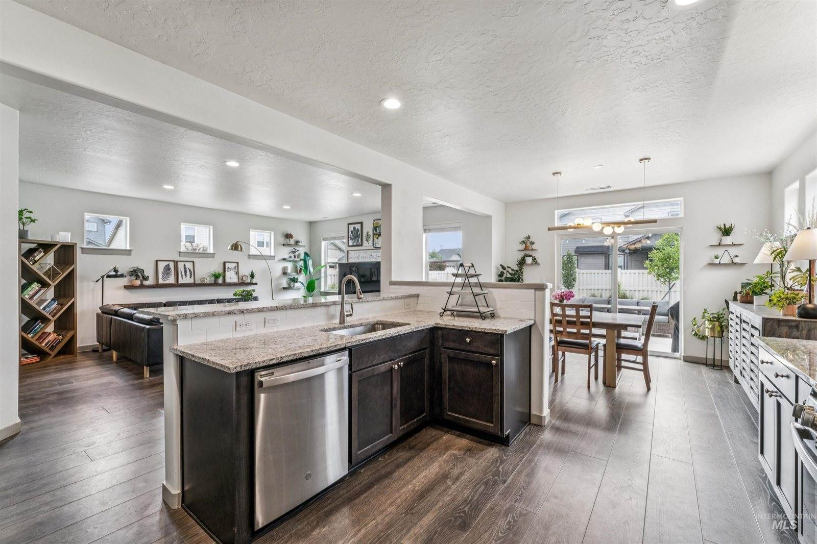 4694 N Patimos Ave, Meridian, ID 83646