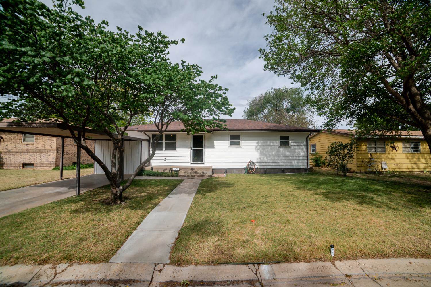 149 HIlltop Street, Elkhart, KS 67950