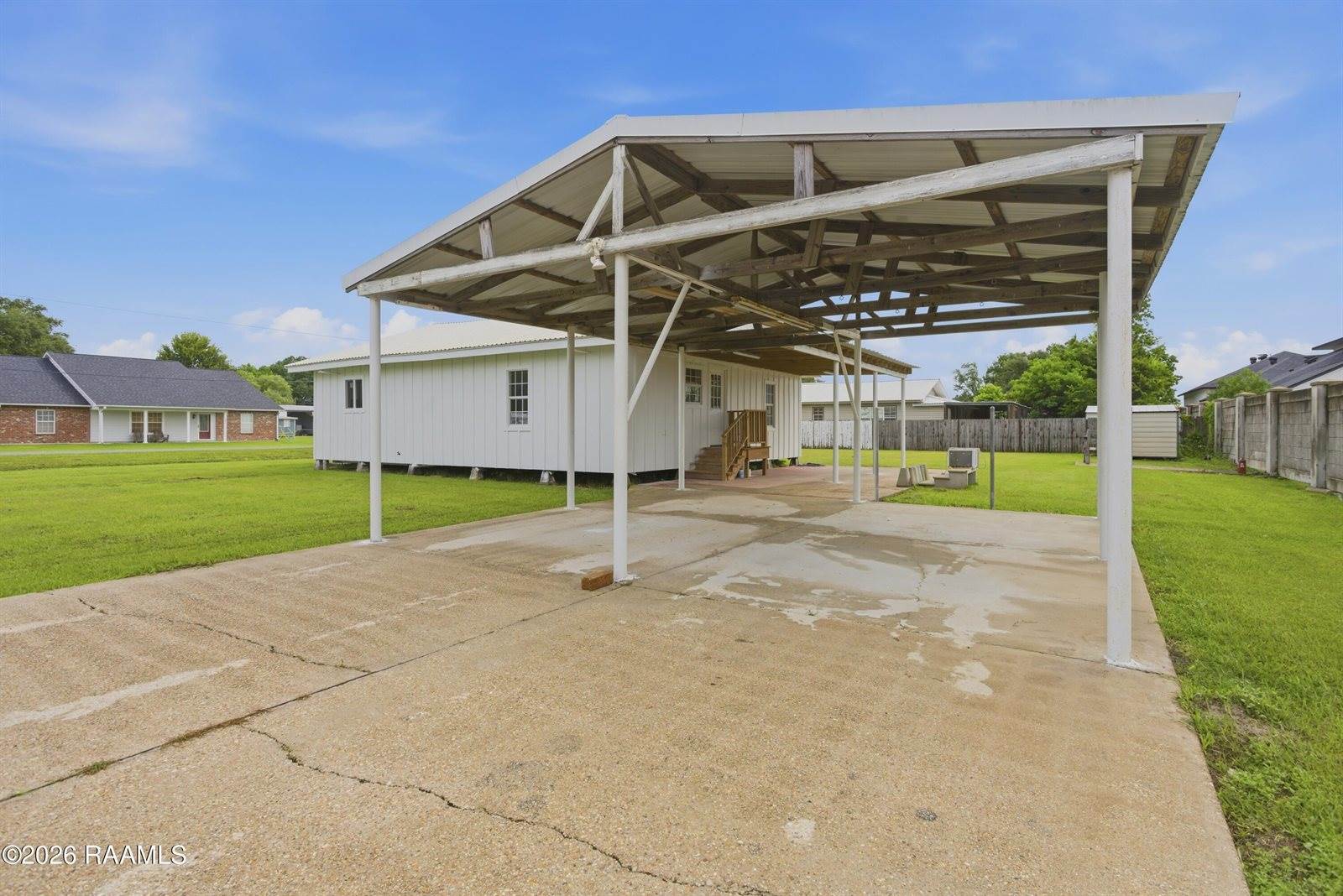 380 Caleb Street, Breaux Bridge, LA 70517