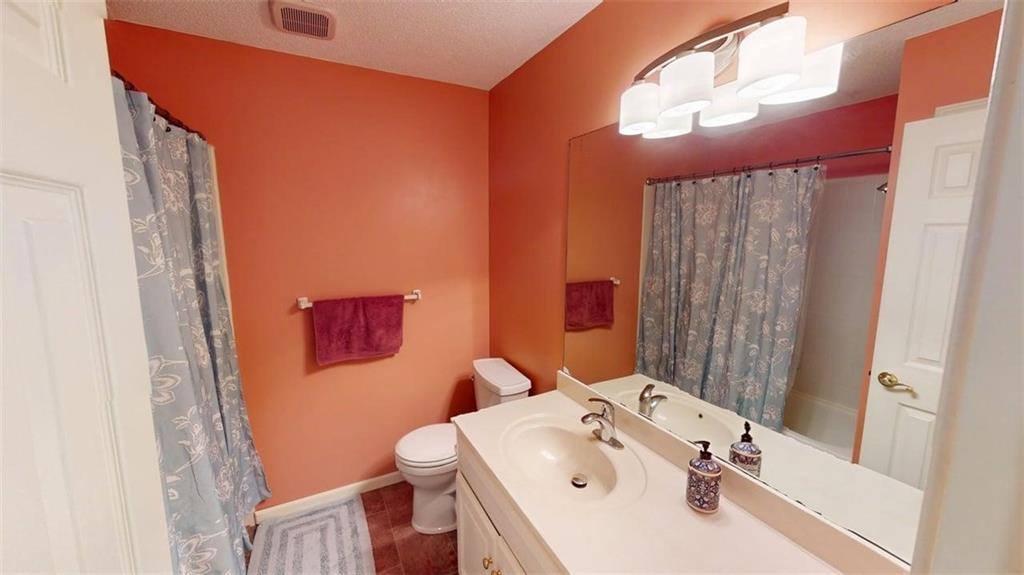 3105 NW 57th Street, Kansas City, MO 64151