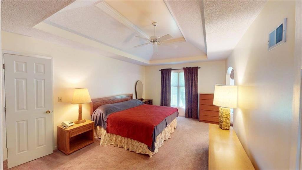 3105 NW 57th Street, Kansas City, MO 64151