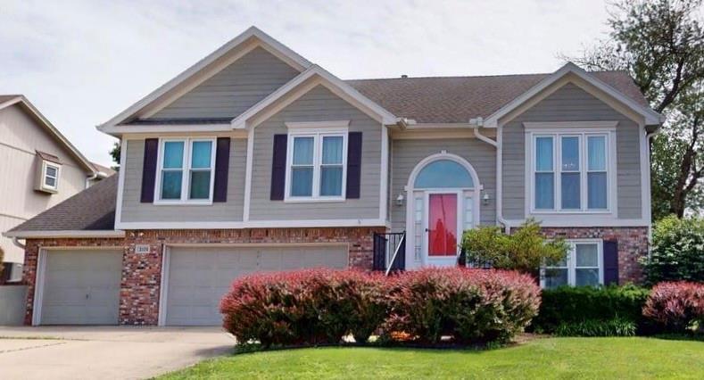 3105 NW 57th Street, Kansas City, MO 64151