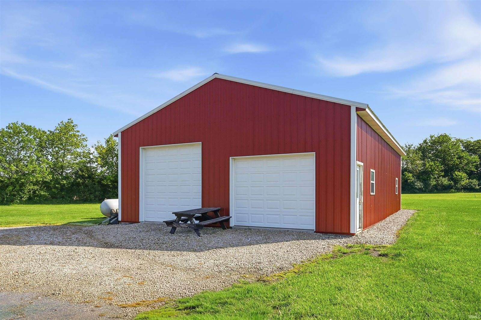 9584 E CR 450 S, Selma, IN 47383