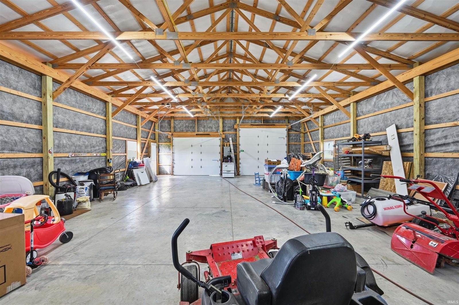 9584 E CR 450 S, Selma, IN 47383
