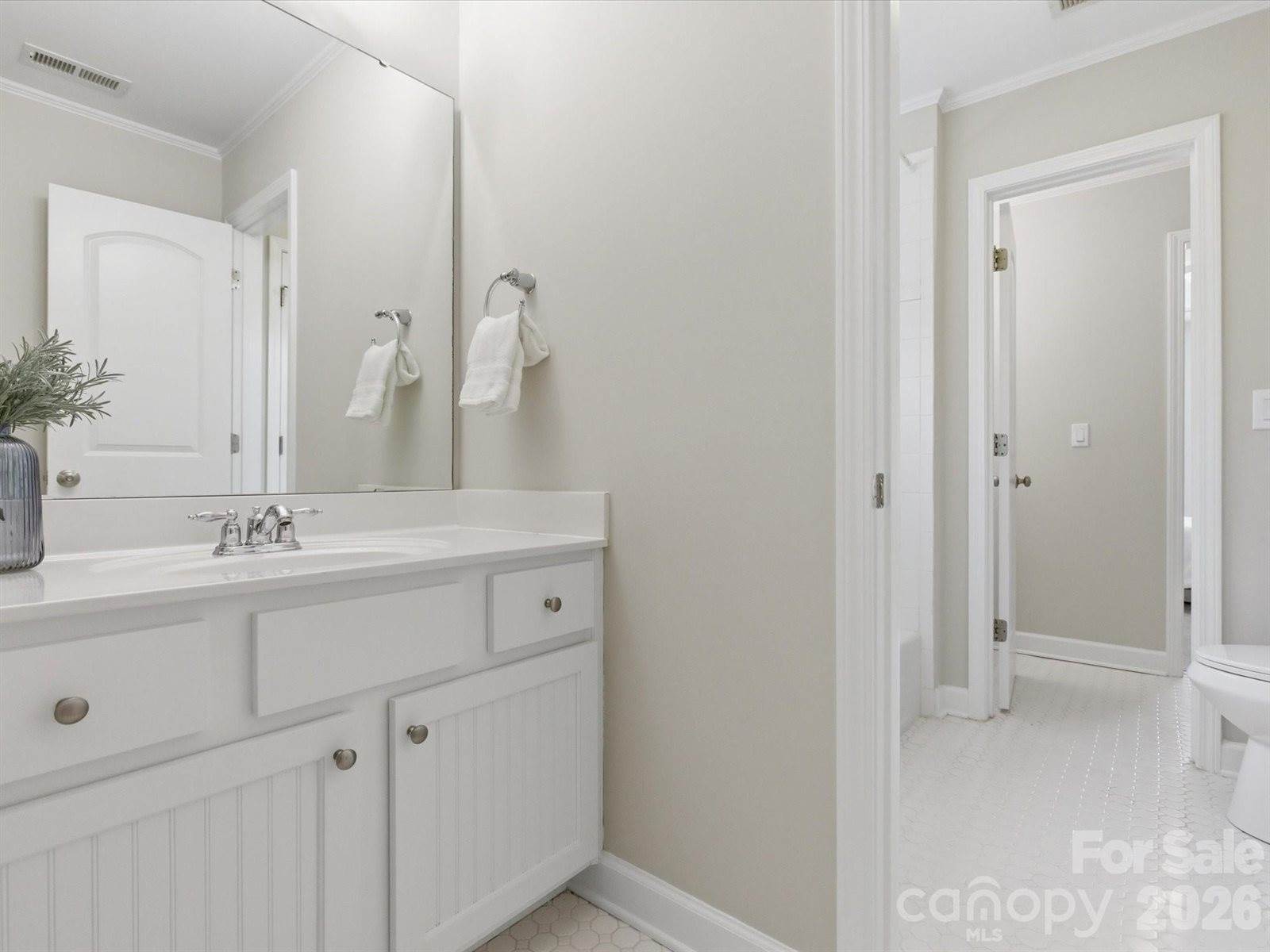 3432 Delamere Drive, Matthews, NC 28104