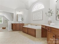 3432 Delamere Drive, Matthews, NC 28104