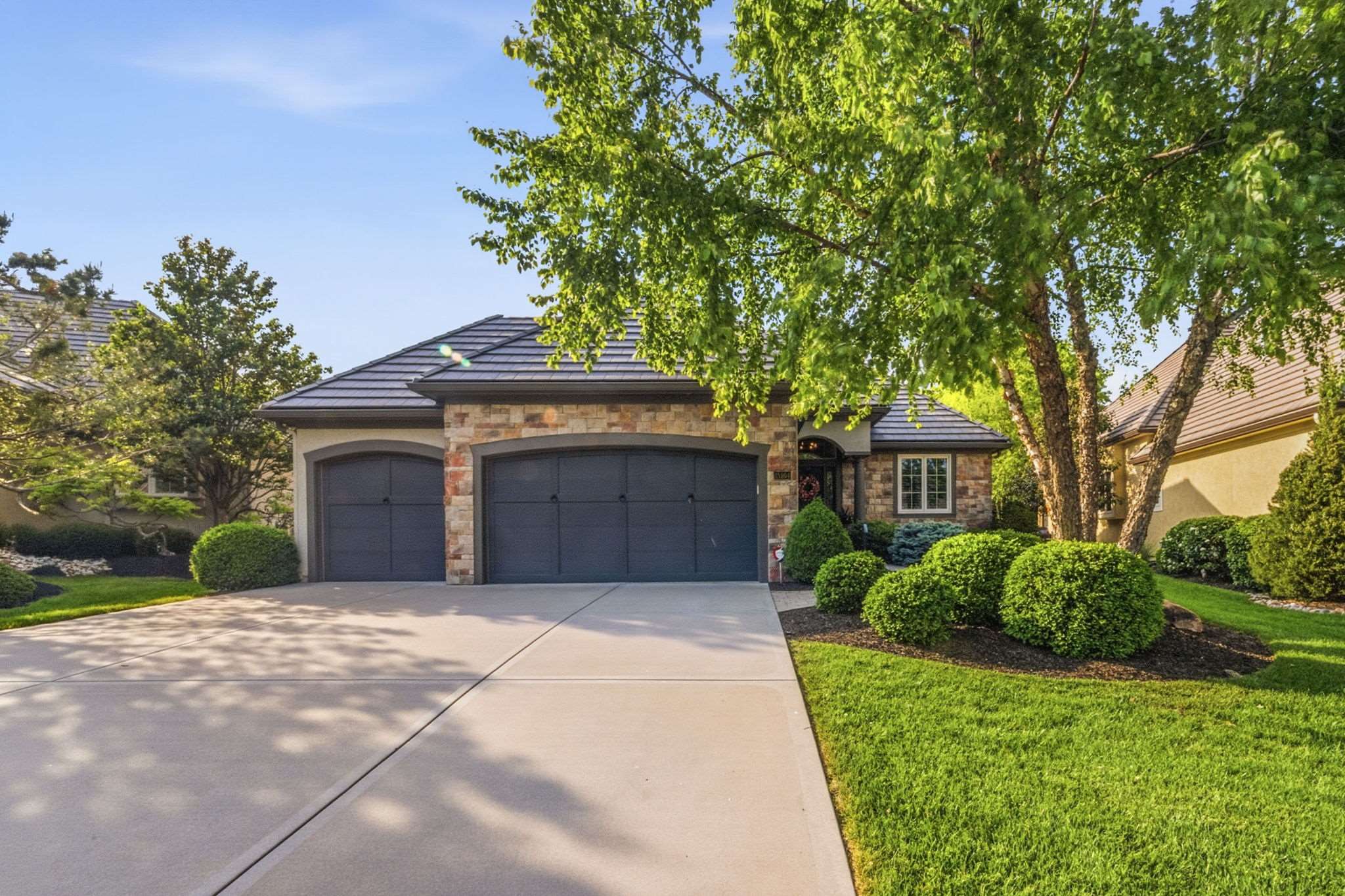 15164 Fontana St, Leawood, KS 66224