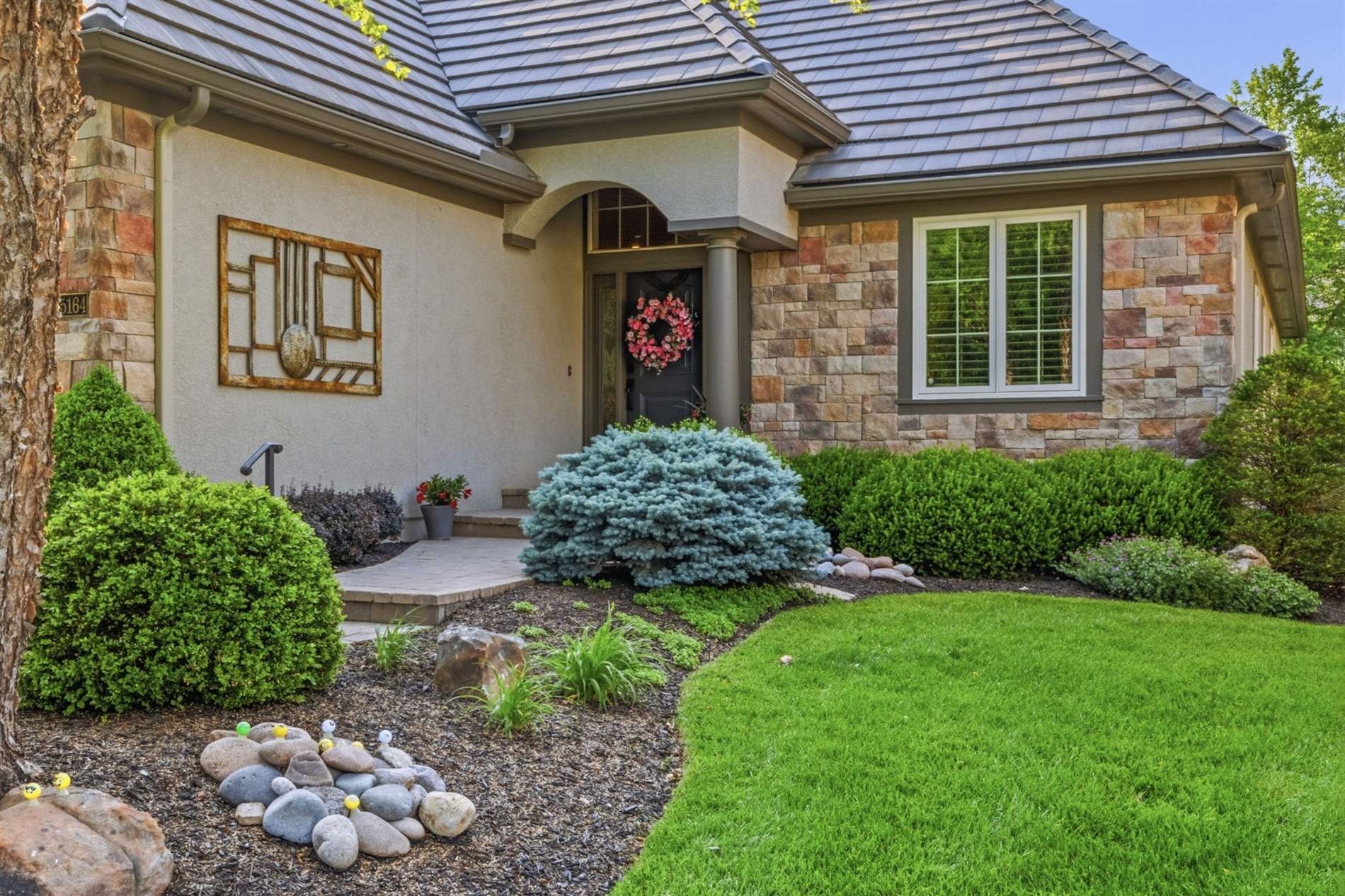 15164 Fontana St, Leawood, KS 66224